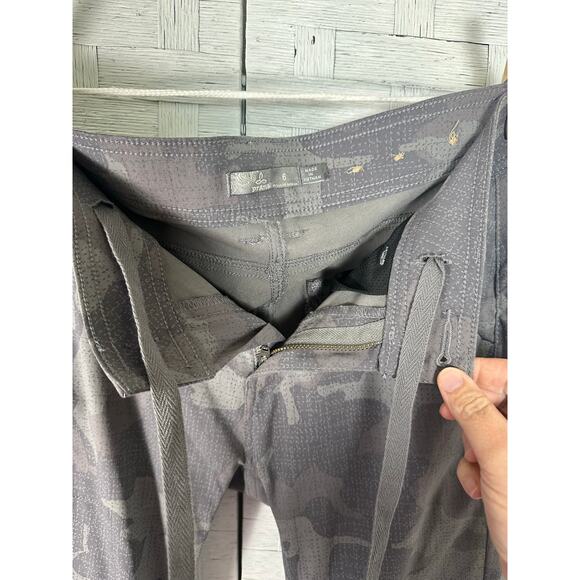 Prana women’s cargo pants gray camouflage roll tab packets outdoor gorpcore - Picture 9 of 16